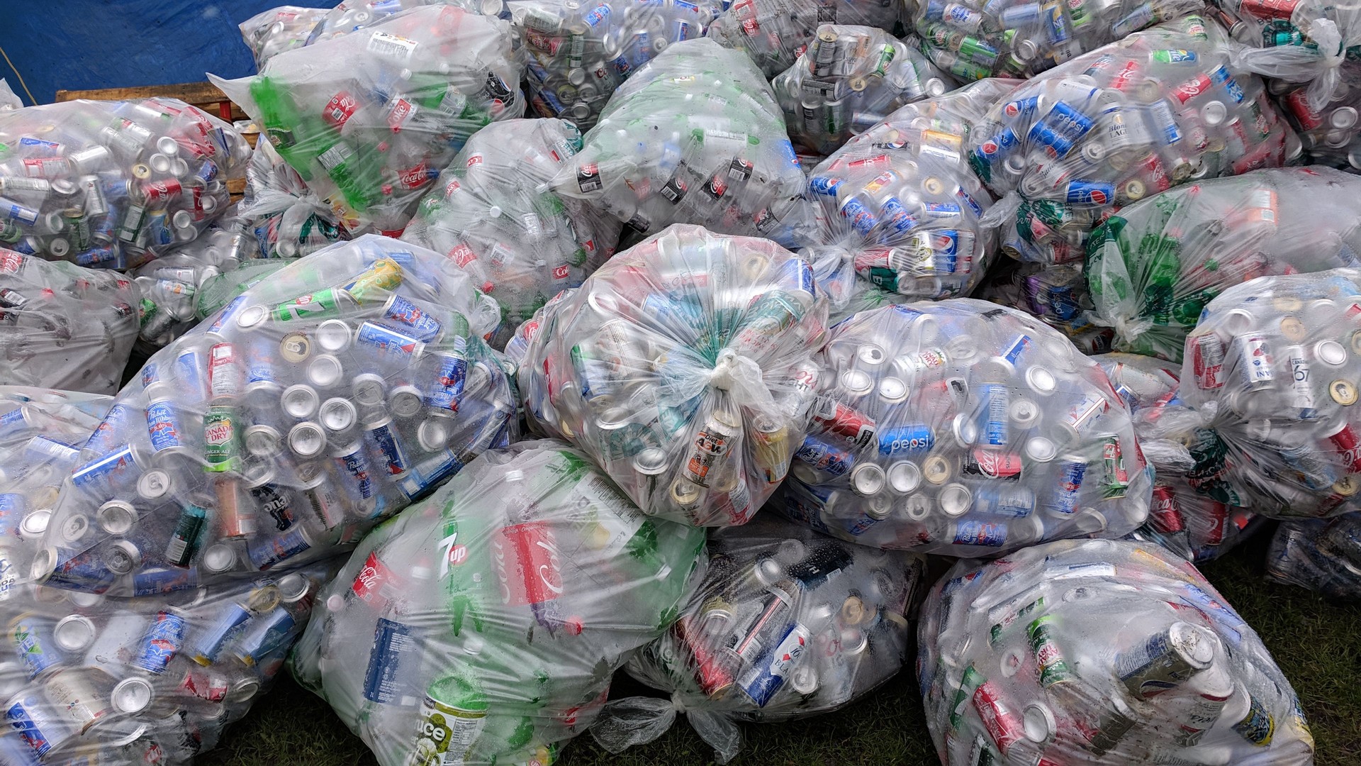 Lifestyle, " Re-Cycling Aluminum Cans in Plastic Bags "